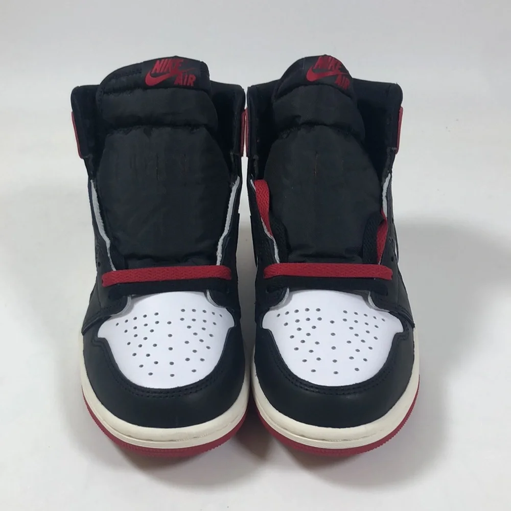 Mens Air Jordan 1 Retro Hi OG ‘Black Toe Reimagined’ NWOB DZ5485 106 - Picture 3 of 4